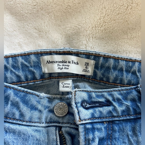 A&F Skinny High Rise - Picture 2 of 4